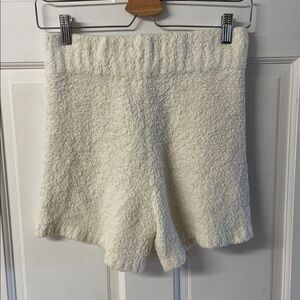 Skims cozy boucle knitted shorts in ivory women’s size S/M